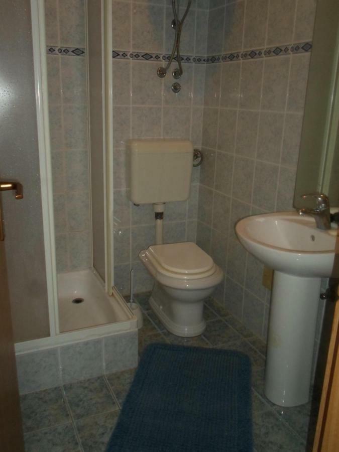 Apartments Davor Jadrtovac Quarto foto